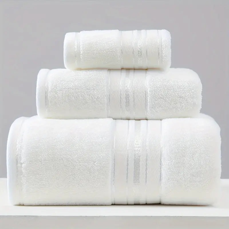 A high-quality bath towel for a luxurious bathing experience. Wrap yourself in comfort and style with our premium bath towel.