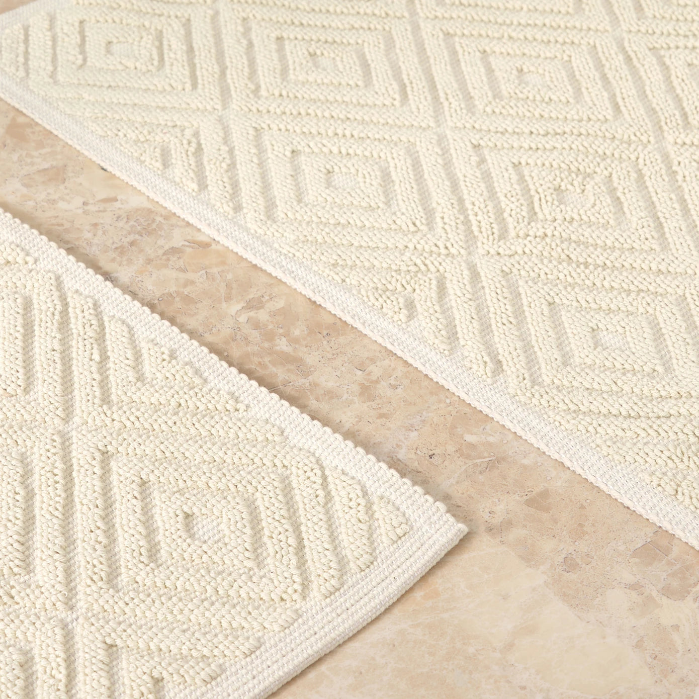 Cream Bathroom Rugs Set - Soft and Luxurious Bath Mat Collection