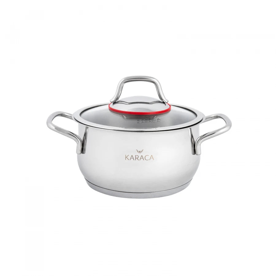 Stainless Steel 8-Piece Cookware Set: High-quality pots, pans, and lids for versatile cooking.